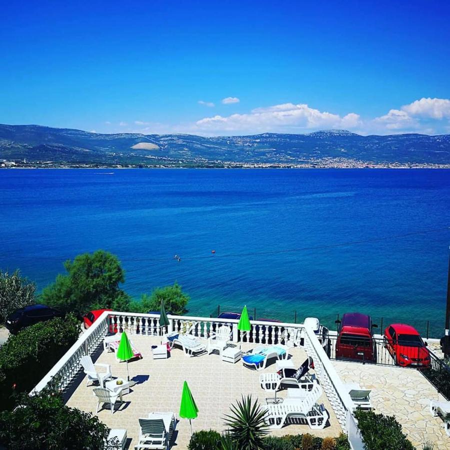 Villa Fjaba - By The Sea - With The Big Terraces & Great Sea View Trogir Eksteriør bilde