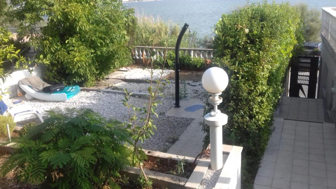 Villa Fjaba - By The Sea - With The Big Terraces & Great Sea View Trogir Eksteriør bilde