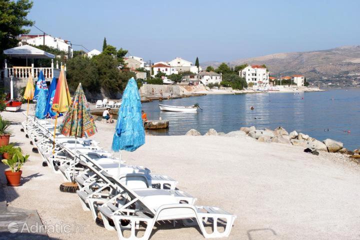 Villa Fjaba - By The Sea - With The Big Terraces & Great Sea View Trogir Eksteriør bilde