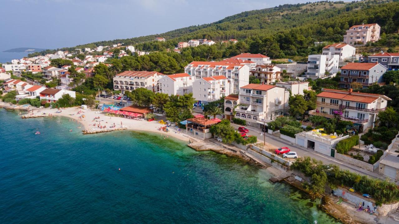 Villa Fjaba - By The Sea - With The Big Terraces & Great Sea View Trogir Eksteriør bilde