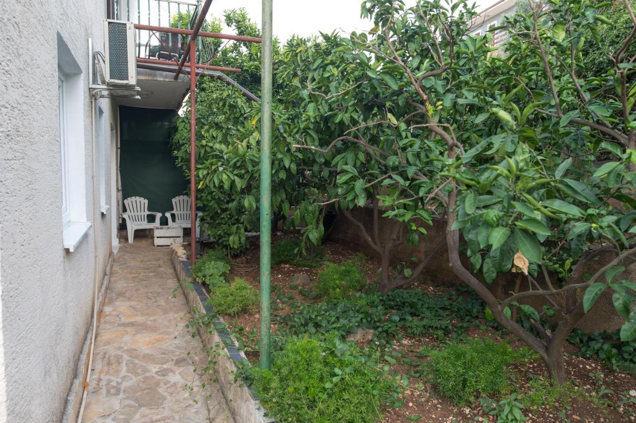 Villa Fjaba - By The Sea - With The Big Terraces & Great Sea View Trogir Eksteriør bilde