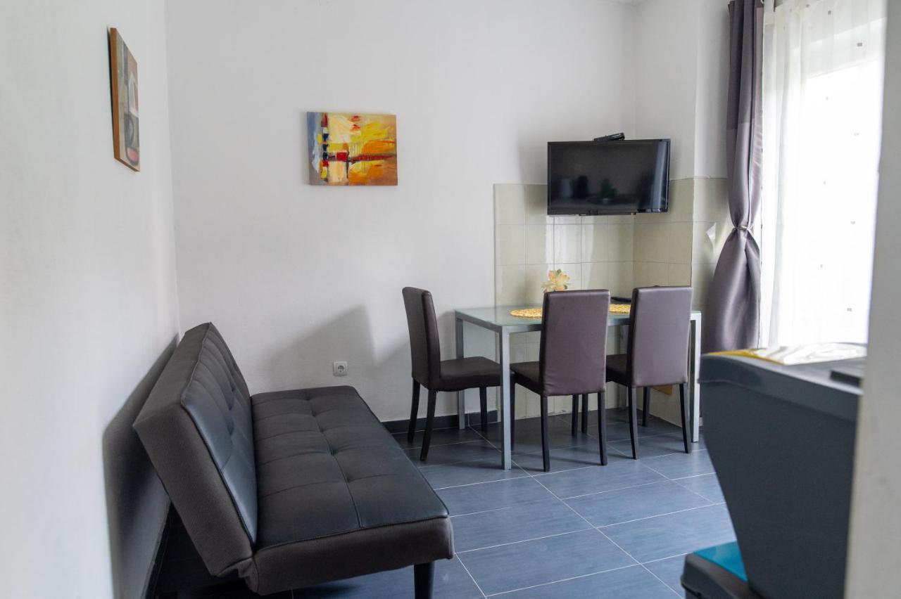 Villa Fjaba - By The Sea - With The Big Terraces & Great Sea View Trogir Eksteriør bilde