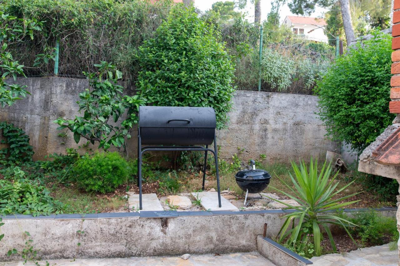 Villa Fjaba - By The Sea - With The Big Terraces & Great Sea View Trogir Eksteriør bilde