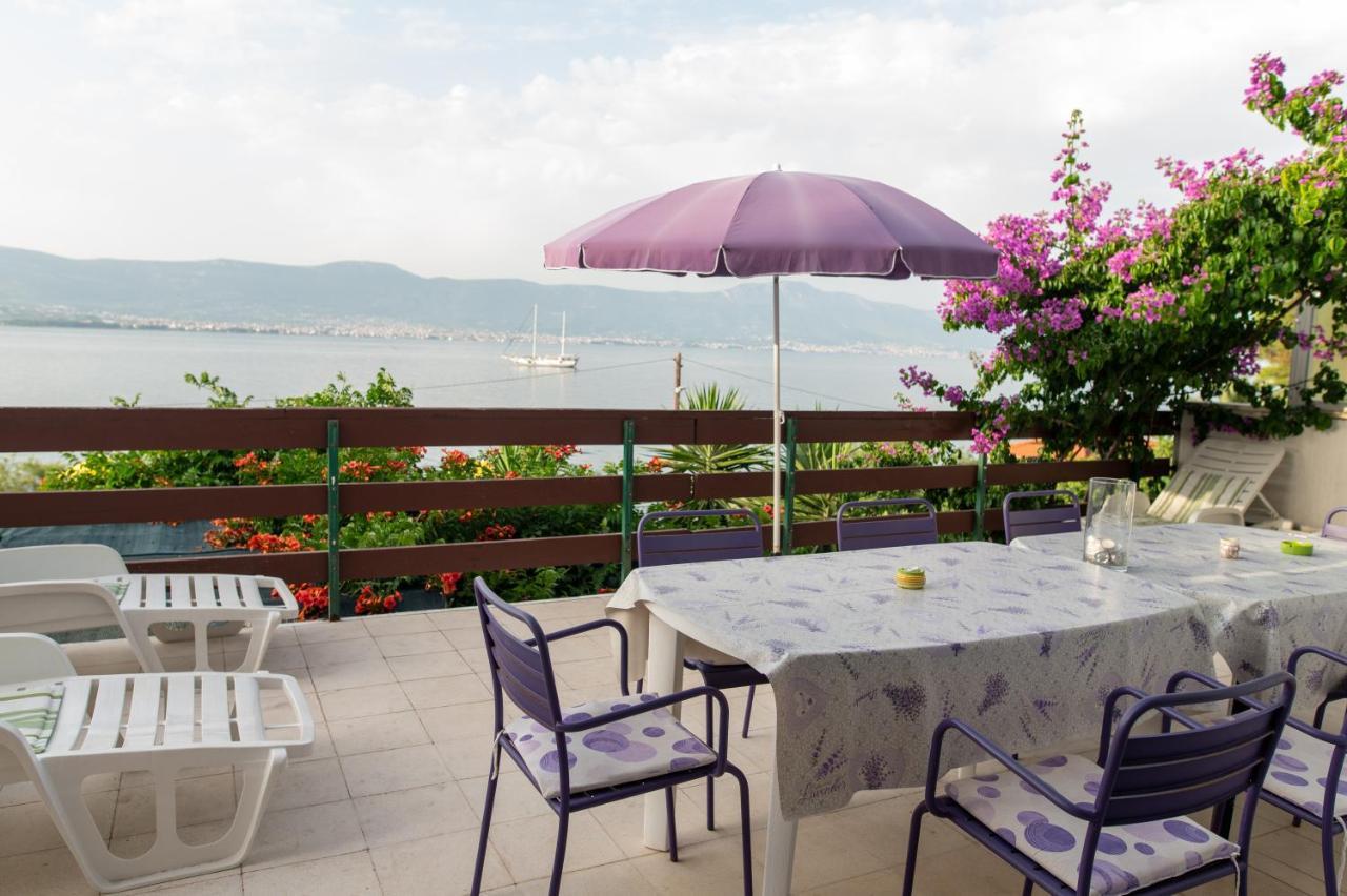 Villa Fjaba - By The Sea - With The Big Terraces & Great Sea View Trogir Eksteriør bilde