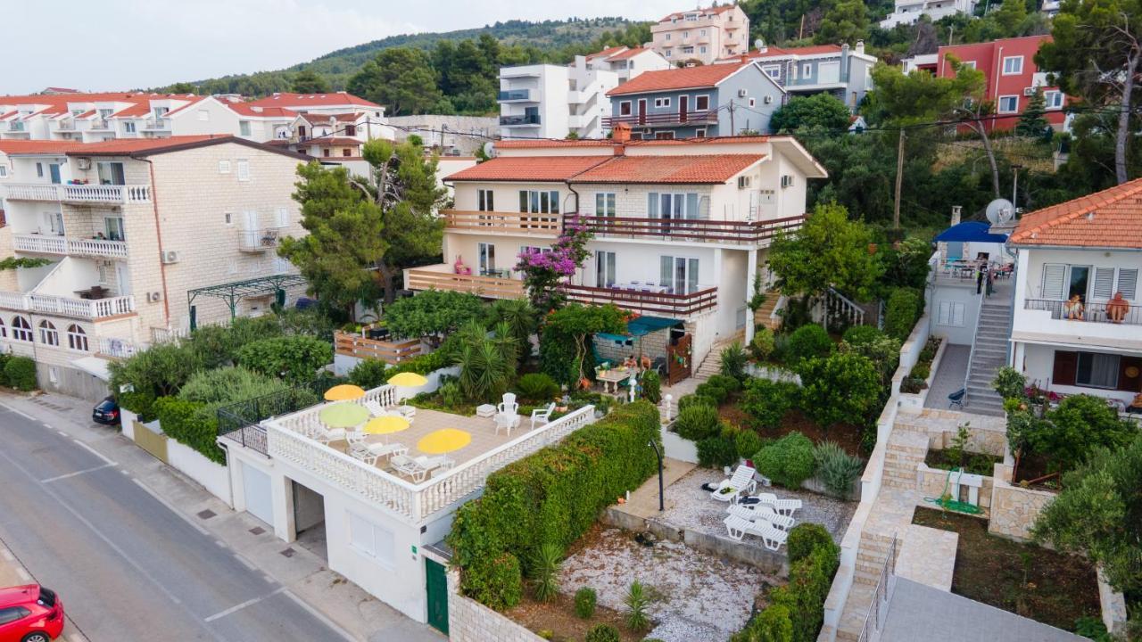 Villa Fjaba - By The Sea - With The Big Terraces & Great Sea View Trogir Eksteriør bilde