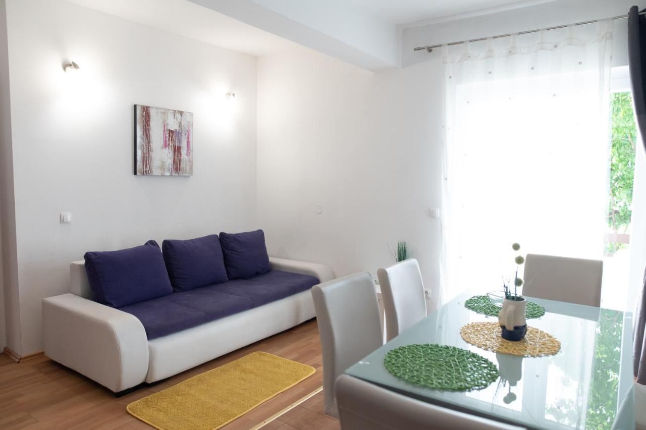Villa Fjaba - By The Sea - With The Big Terraces & Great Sea View Trogir Eksteriør bilde
