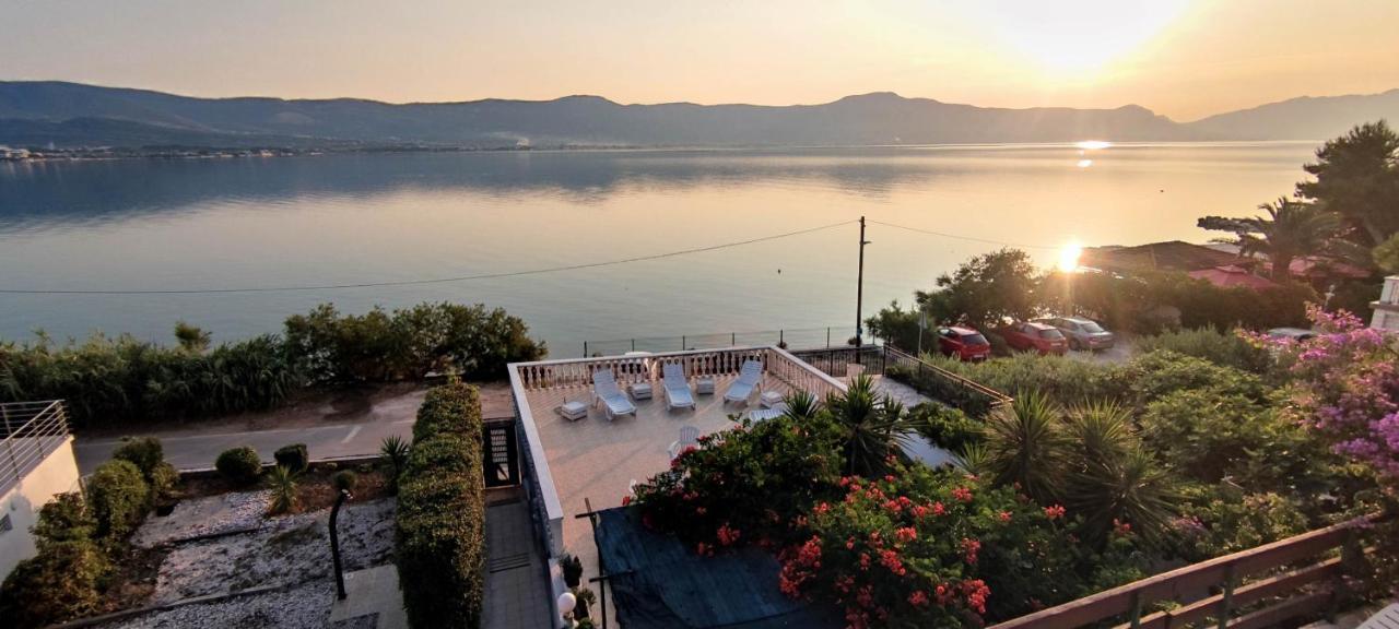 Villa Fjaba - By The Sea - With The Big Terraces & Great Sea View Trogir Eksteriør bilde