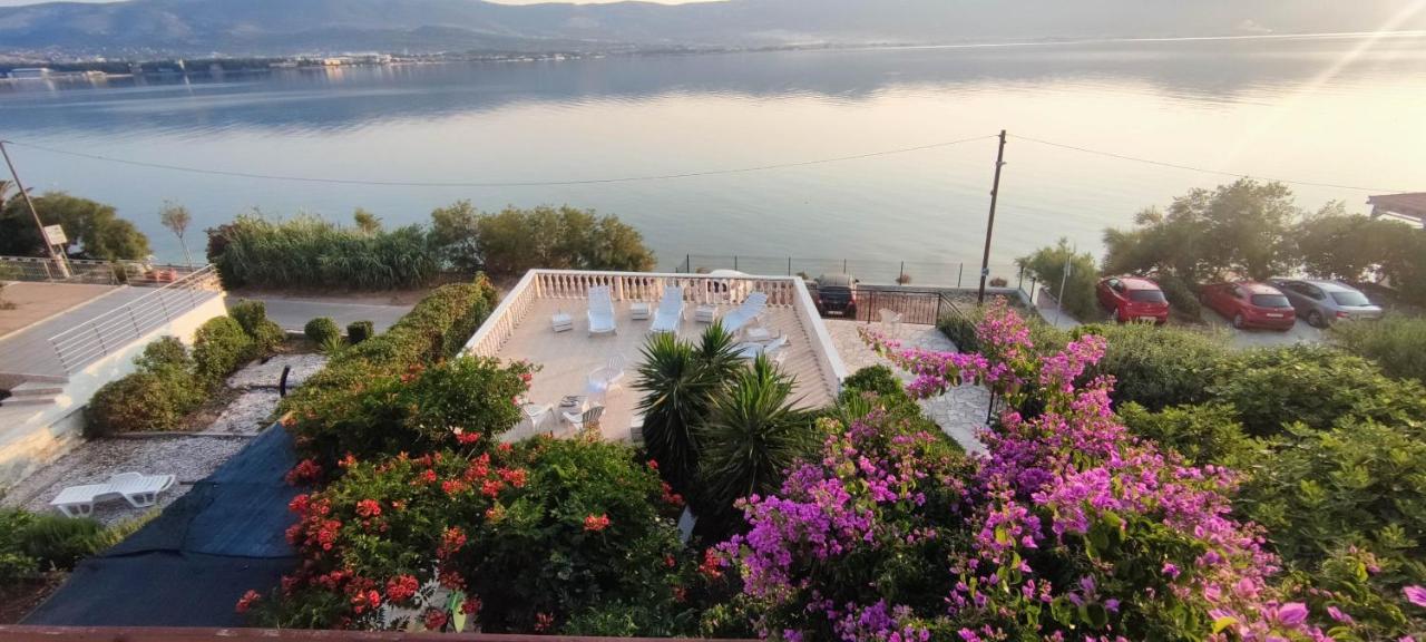 Villa Fjaba - By The Sea - With The Big Terraces & Great Sea View Trogir Eksteriør bilde