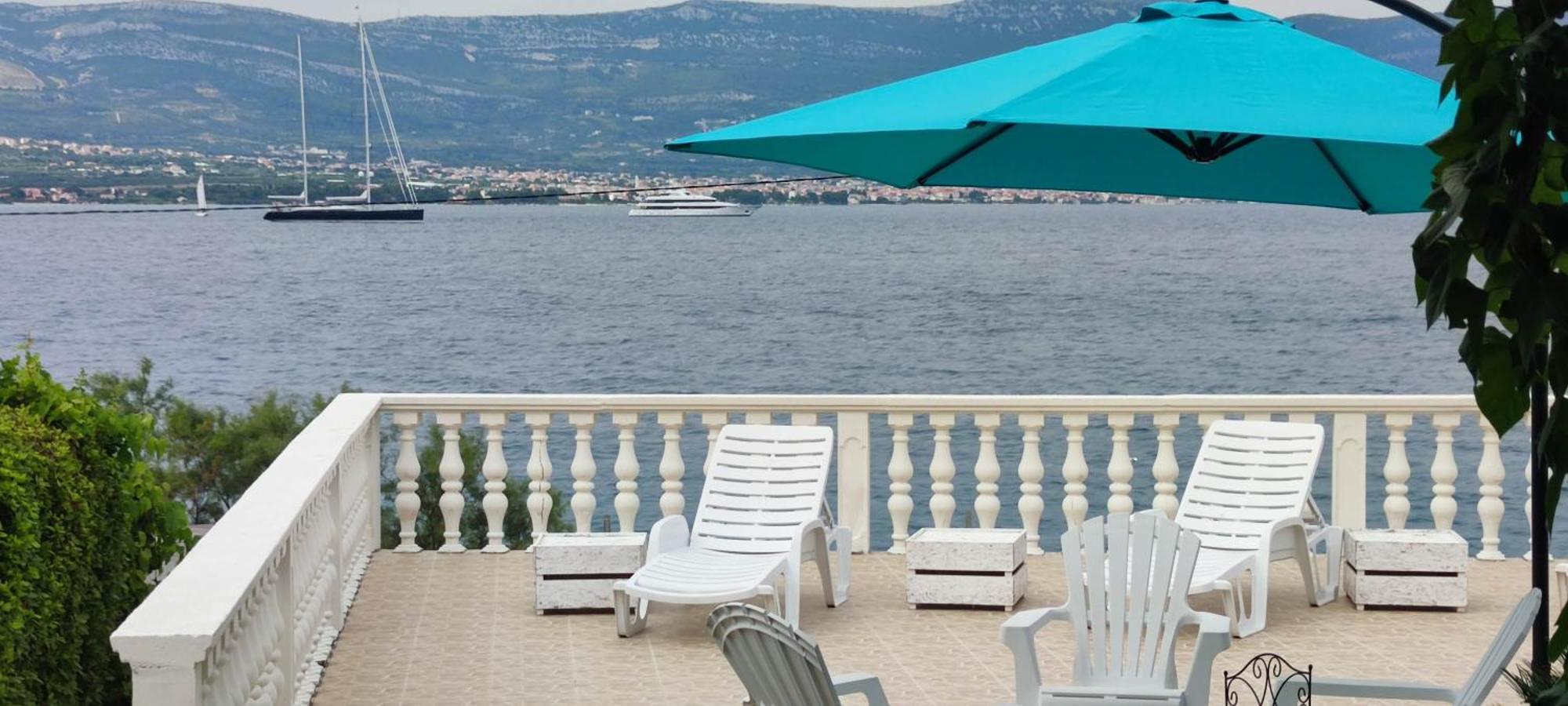 Villa Fjaba - By The Sea - With The Big Terraces & Great Sea View Trogir Eksteriør bilde